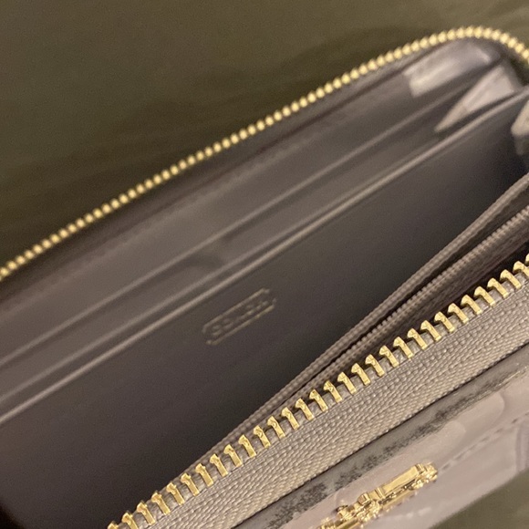 Coach leather wallet - Picture 3 of 6